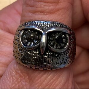 Have a hoot with this ring!!